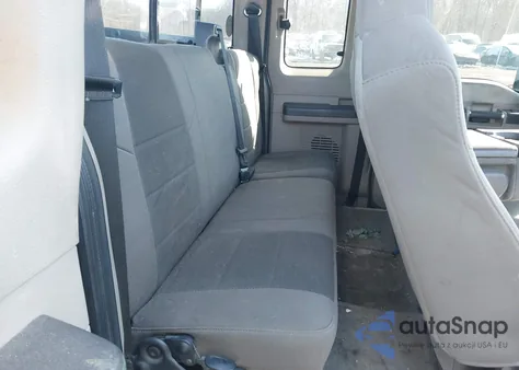 2009 Ford F-250 Fx4/Lariat/Xl/Xlt z USA, uszkodzony, nr VIN 1FTSX21549EB18045